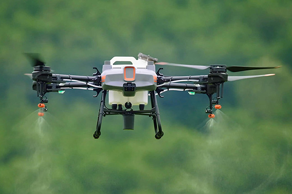 ¿Cuáles son los seis usos principales de los drones agrícolas?